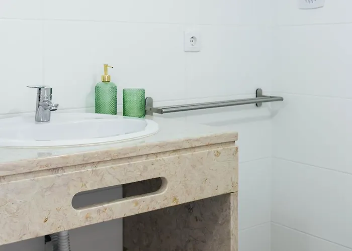 אכסניה Surfhouse *