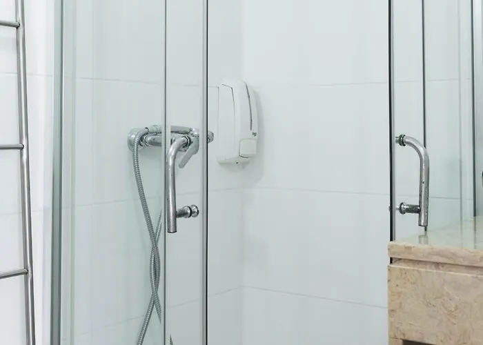 אכסניה Surfhouse פרל