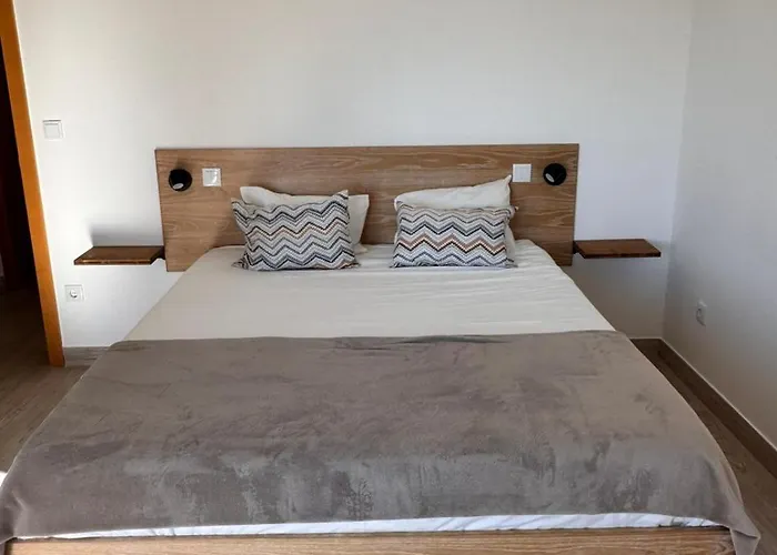 אכסניה Surfhouse *